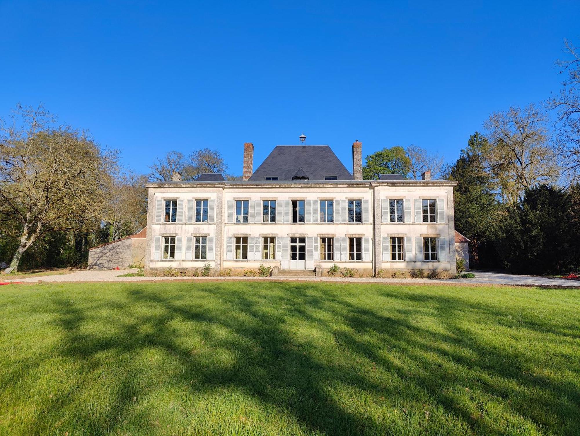 Le Chateau Du Sollier - Charme Et Confort A 5Mn Du Peage Le Subdray Luaran gambar