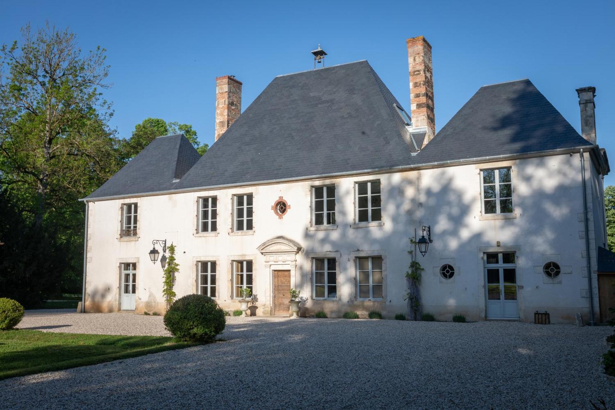 Le Chateau Du Sollier - Charme Et Confort A 5Mn Du Peage Le Subdray Luaran gambar
